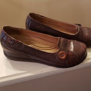 Cute! DANSKO Womens Brown Ballet Flats Shoes 38 EU